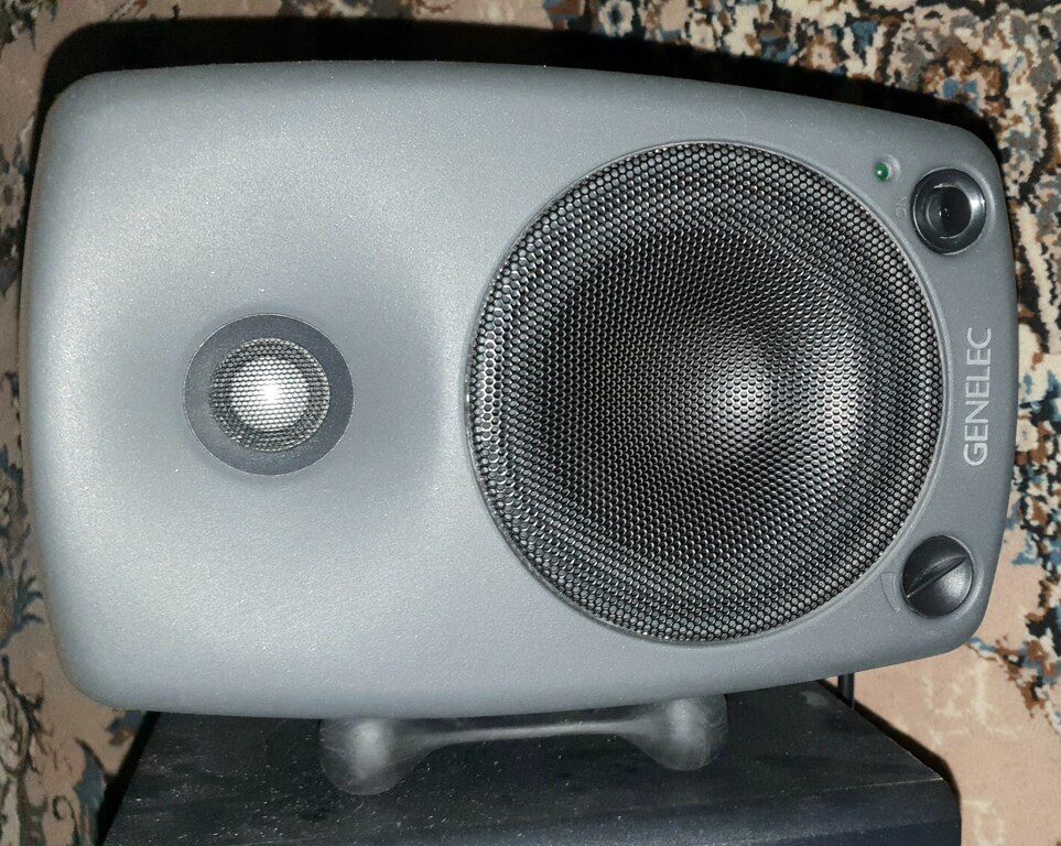 Genelec 8030A — Musiqiə alətləri, Ucar (2)