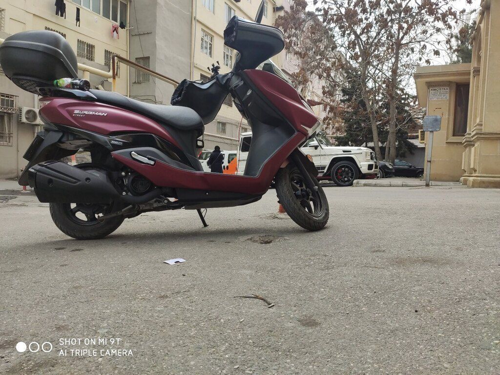 Suzuki Burgman, 125 sm3, 2020 il, 93 500 km — Mopedlər və skuterlər, Bakı (4)
