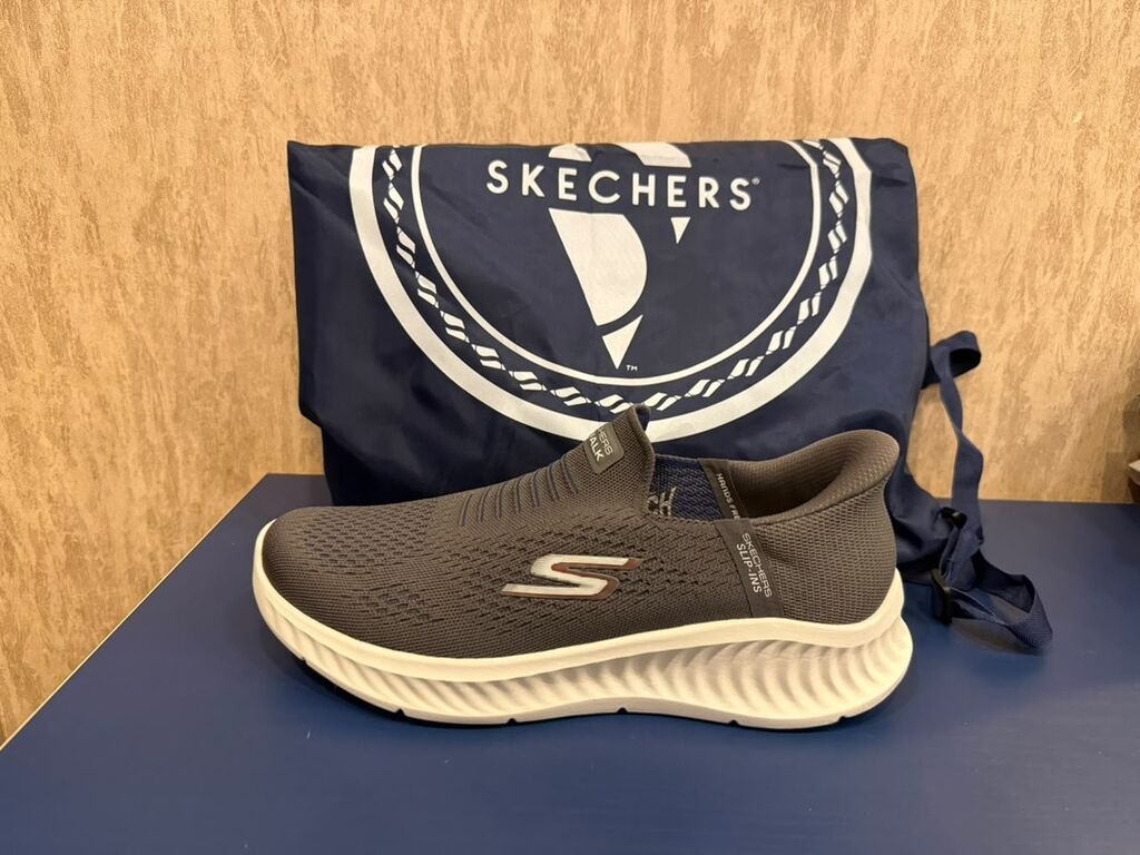 Skechers GOwalk Hands Free Slip-ins kişi idman ayaqqabısı - Model — Krossovkalar, Bakı (2)