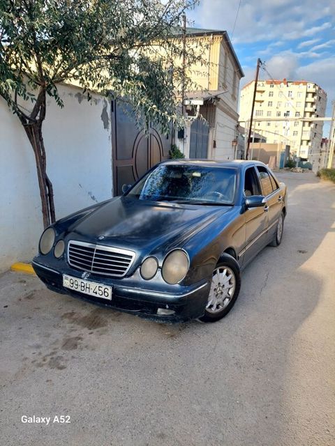 Mercedes E 220, 2.2 L, 2002 il, 866 865 km — Bakı