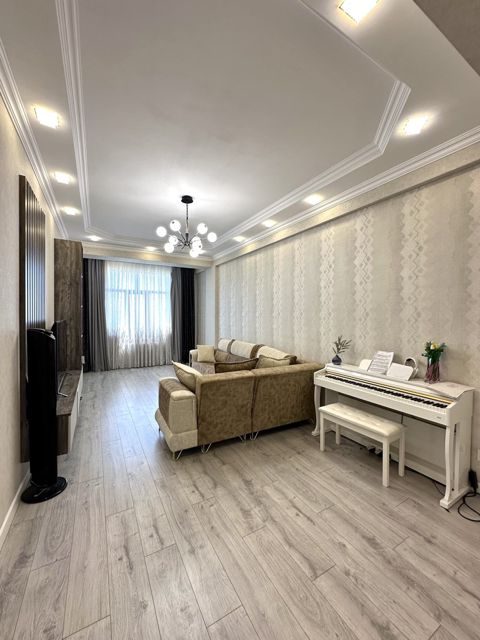 Satılır 3 otaqlı yeni tikili 145 m² — Bakı