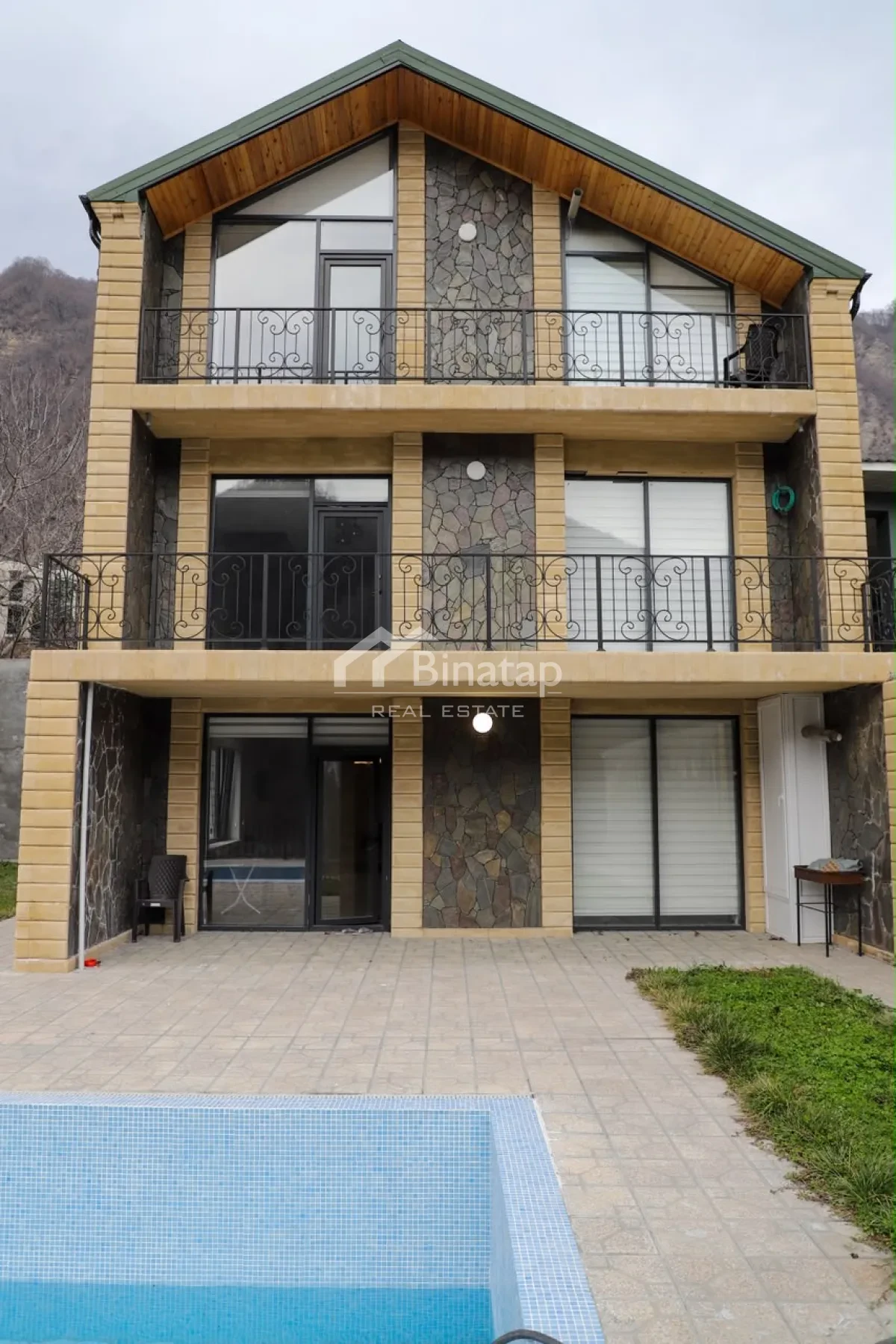 Satılır 5 otaqlı həyət evi / bağ evi 300 m², Qax rayonu — Ev, villa, Bakı (2)