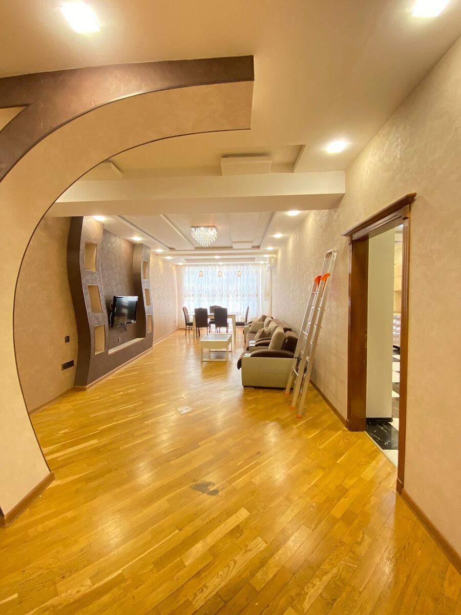 İcarəyə verilir 3 otaqlı yeni tikili 140 m² — Mənzil, Bakı (5)