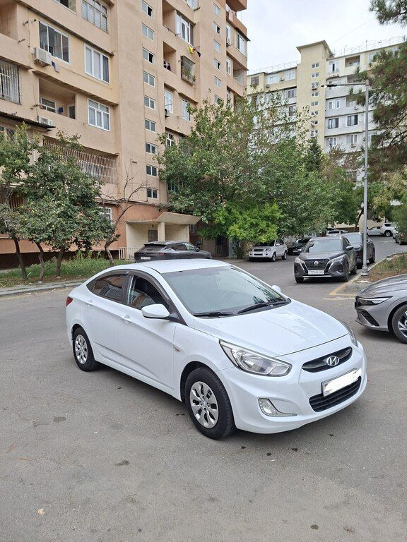 Hyundai Accent, 1.4 L, 2017 il, 183 645 km — Avtomobillər, Bakı (7)