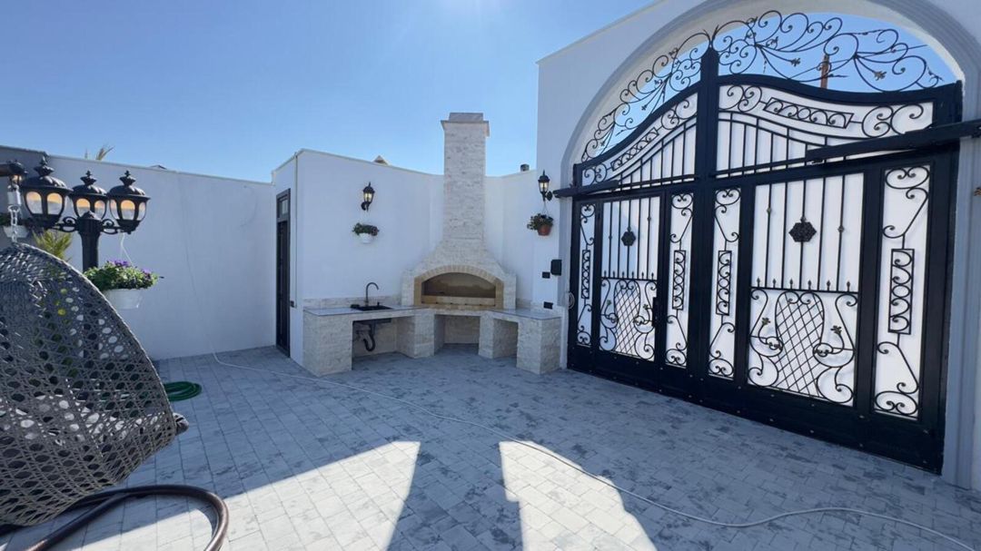 Satılır 5 otaqlı həyət evi/bağ evi 240 m² — Ev, villa, Bakı (8)