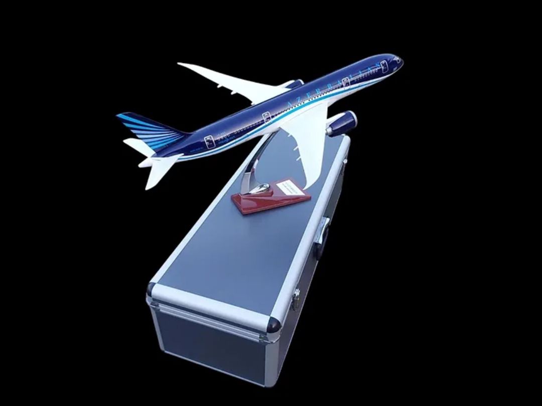Azal Boeing 787 Premium təyyarə modeli — Kolleksiyalar, Bakı (7)