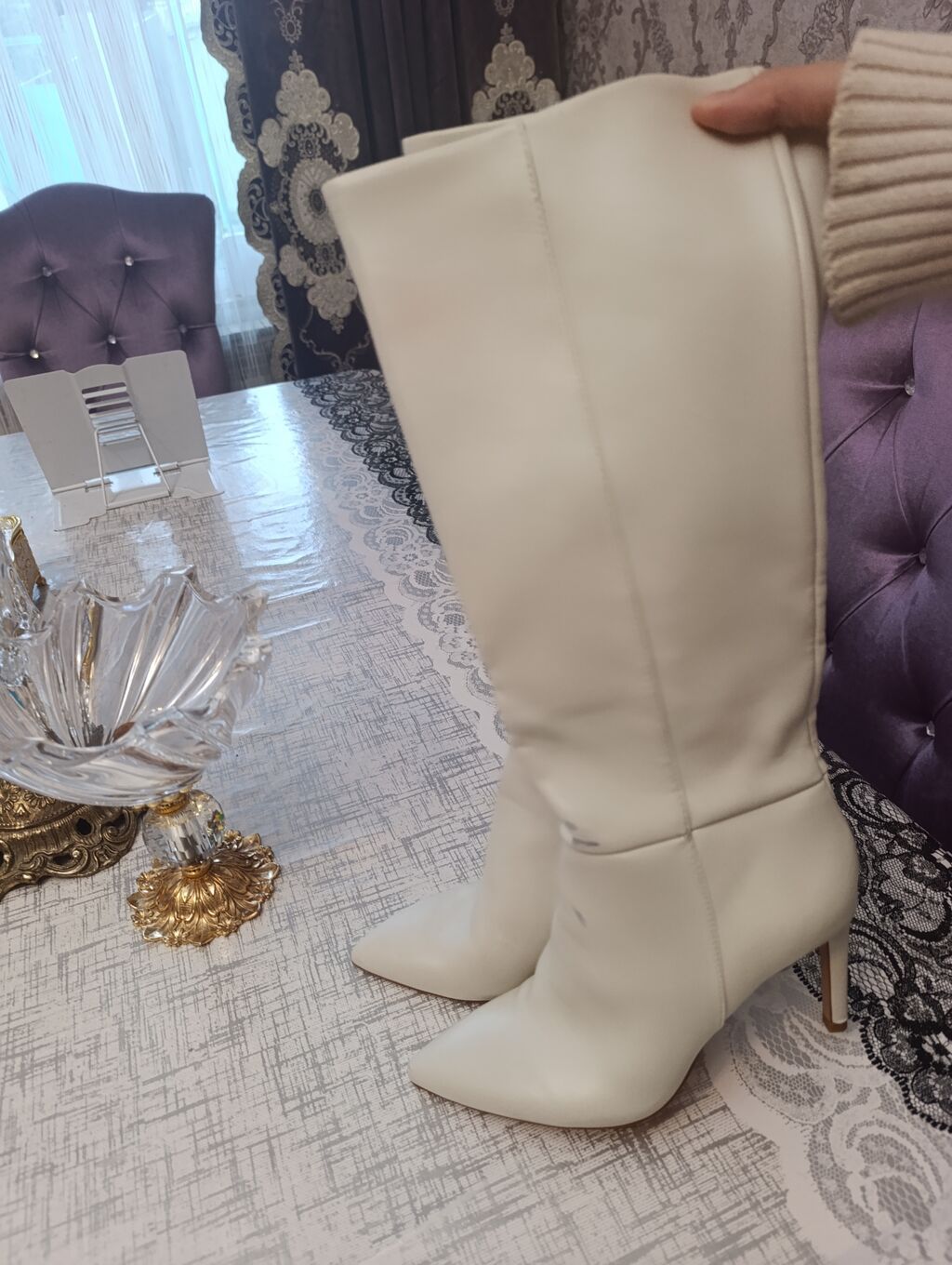 Ağ rəngli dizaltı qadın çəkmələri - Material: süni dəri (hamar — Çəkmə, Digah (3)