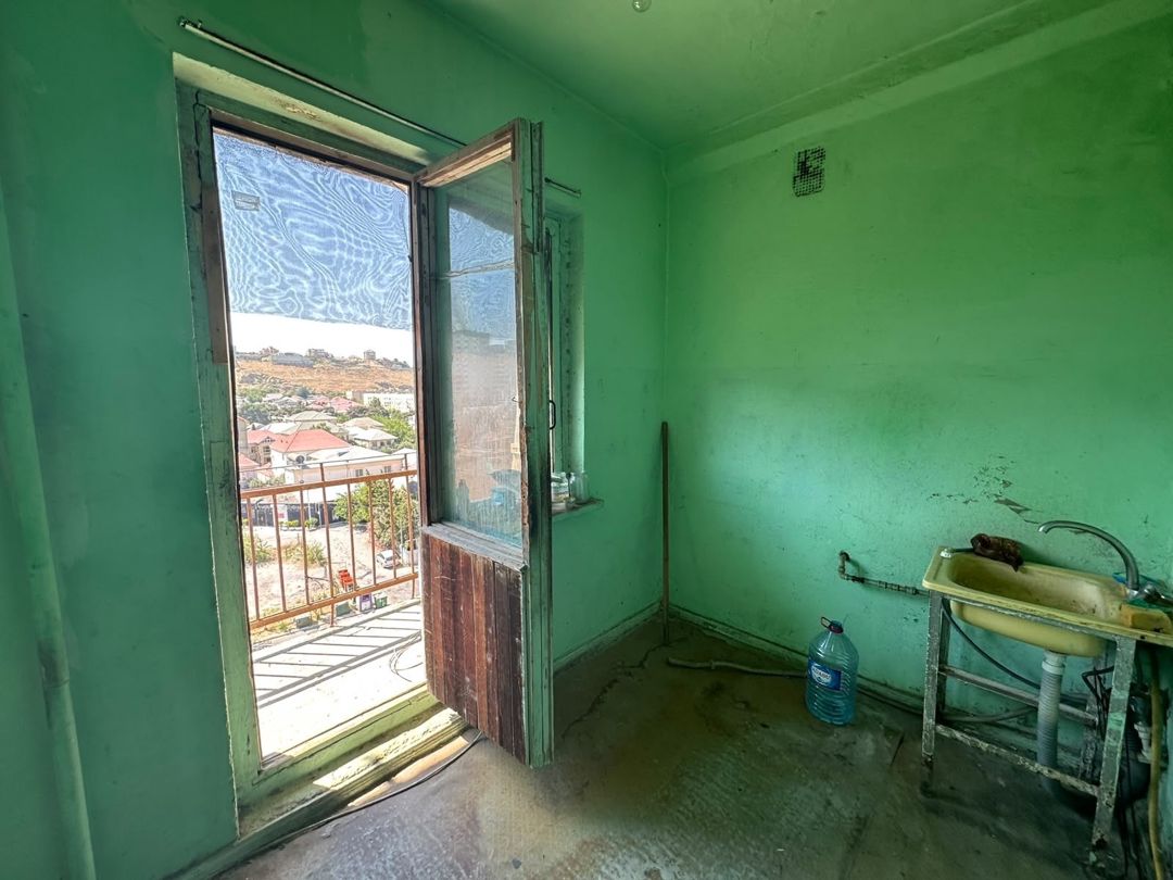 Satılır 4 otaqlı köhnə tikili 110 m² — Mənzil, Bakı (7)