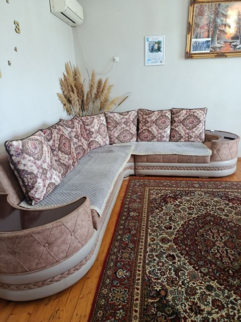 Künc divan — Bakı