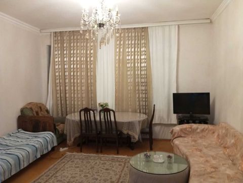 Satılır 3 otaqlı köhnə tikili 80 m² — Bakı