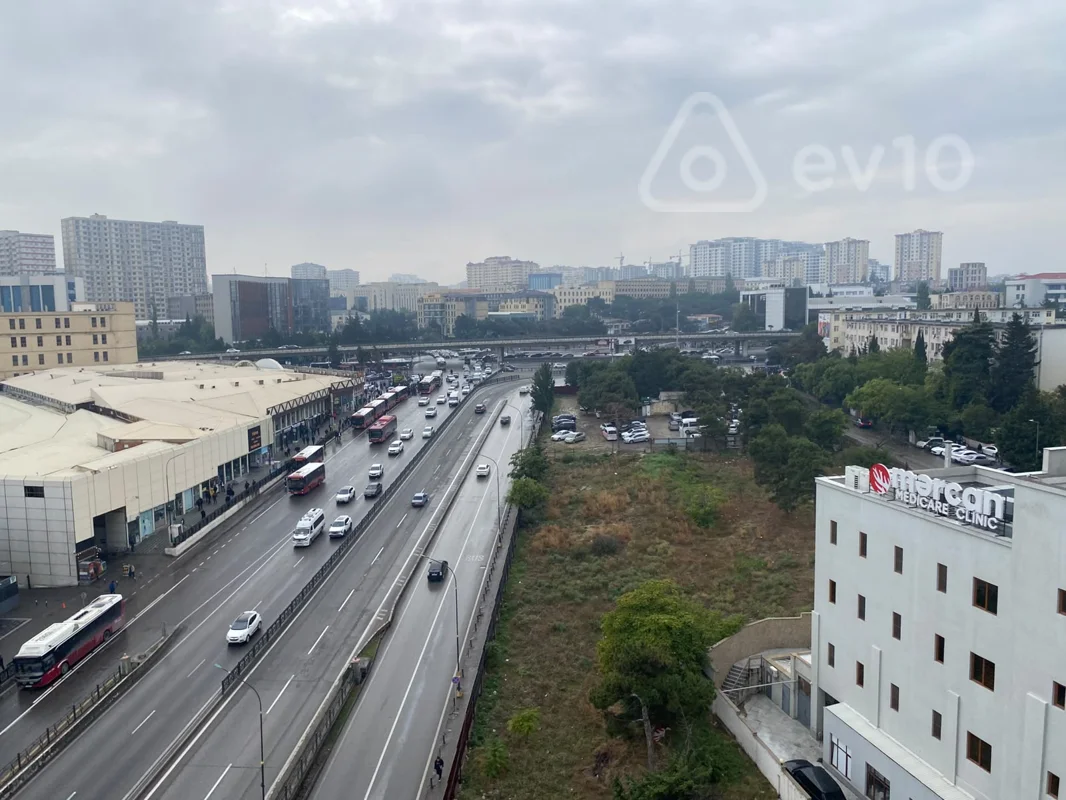 3 otaqlı mənzil, 130 m², 20 yanvar metrosunun yaxınlığı — Bakı