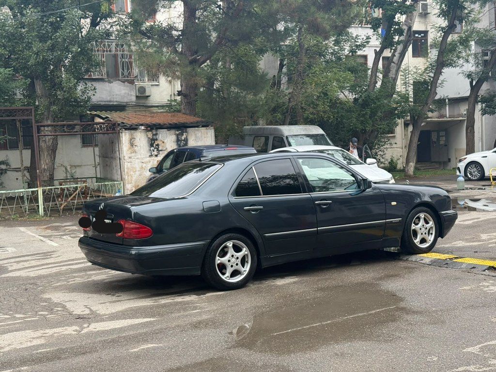 Mercedes E 200, 2.0 L, 1998 il, 350 000 km — Avtomobillər, Bakı (5)