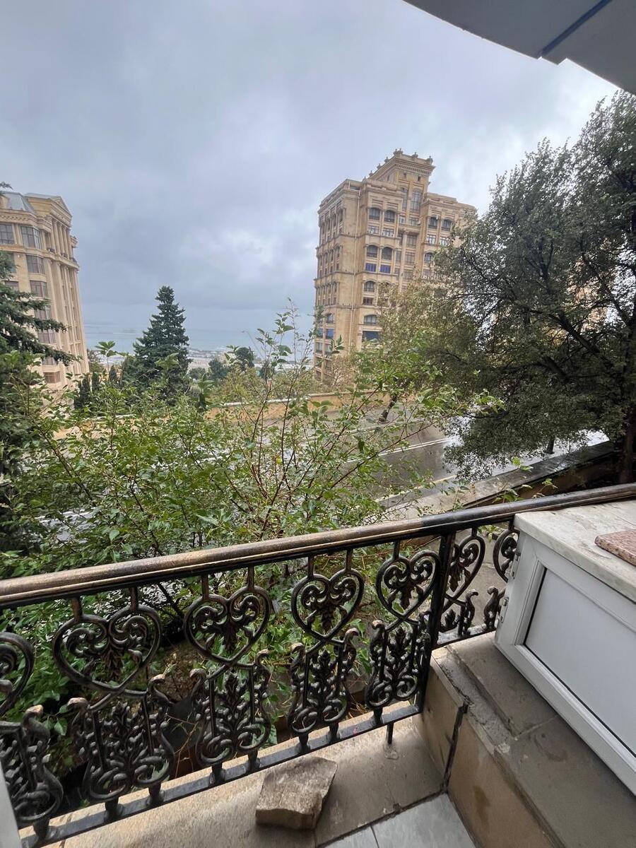 Satılır 2 otaqlı köhnə tikili 55 m² — Mənzil, Bakı (9)