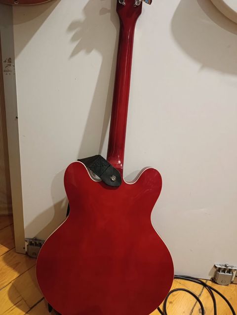 Yarım‑akustik elektrik gitara – qırmızı rəngekstrim firması tərəfindən — 549 ₼ · Bakı · Gitarlar və digər simli alətlər Yarım‑akustik elektrik gitara – qırmızı rəngekstrim firması tərəfindən — Bakı
