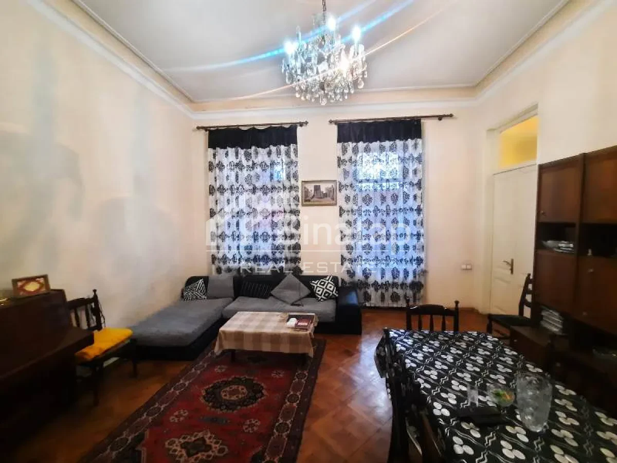Satılır 4 otaqlı köhnə tikili 120 m², Sahil metrosu, Səbail rayonu — Mənzil, Bakı (3)