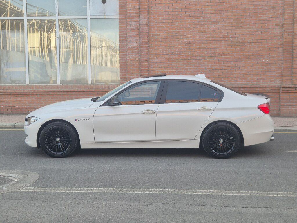 BMW 320d, 2.0 L, 2014 il, 239 000 km — Avtomobillər, Gəncə (5)