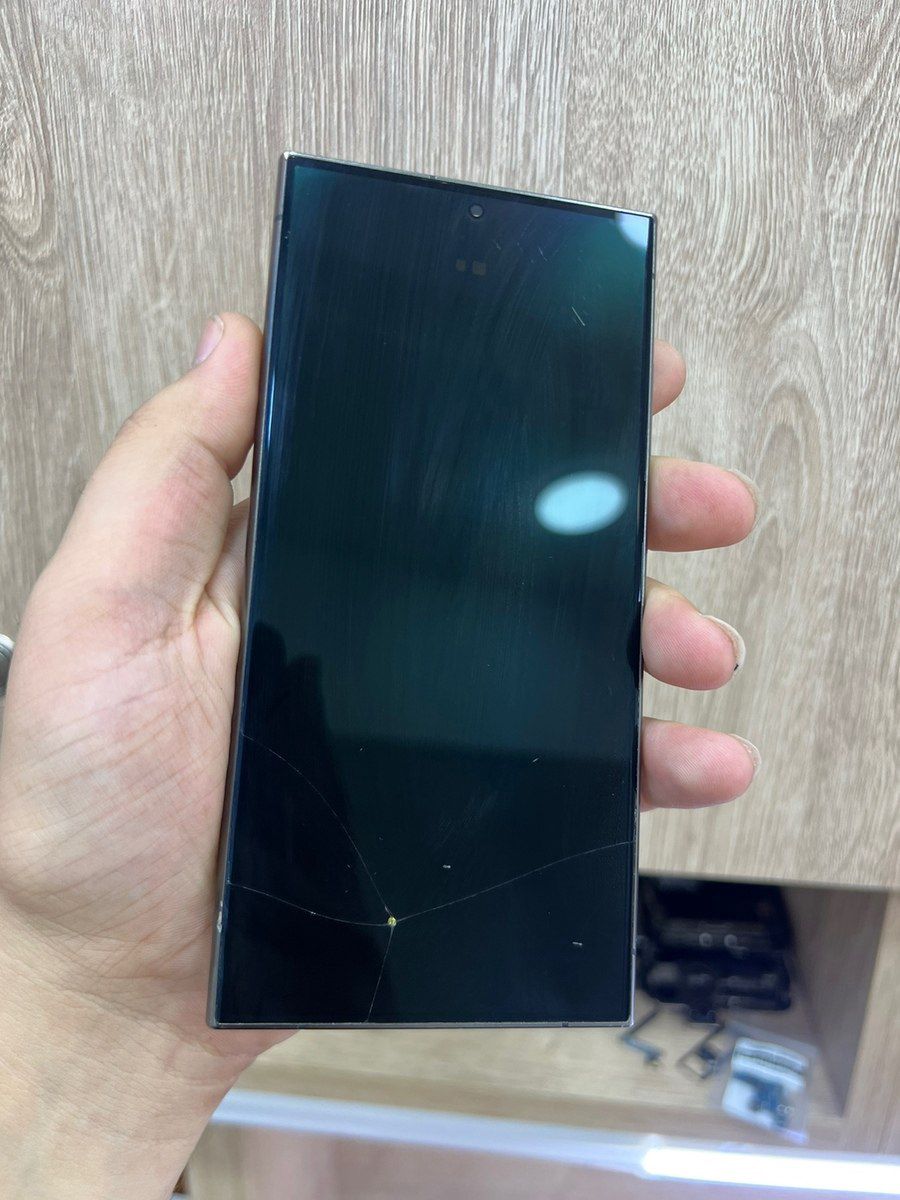 Samsung S24 Ultra ekranı — Smartfonlar, Bakı