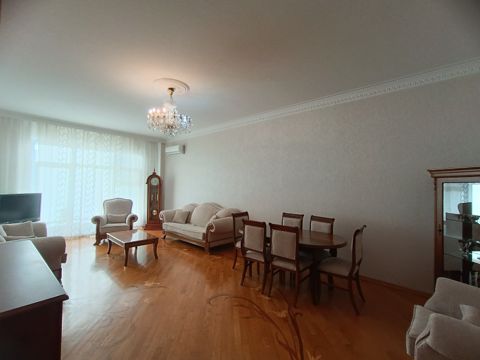 İcarəyə verilir 3 otaqlı yeni tikili 168 m² — Bakı