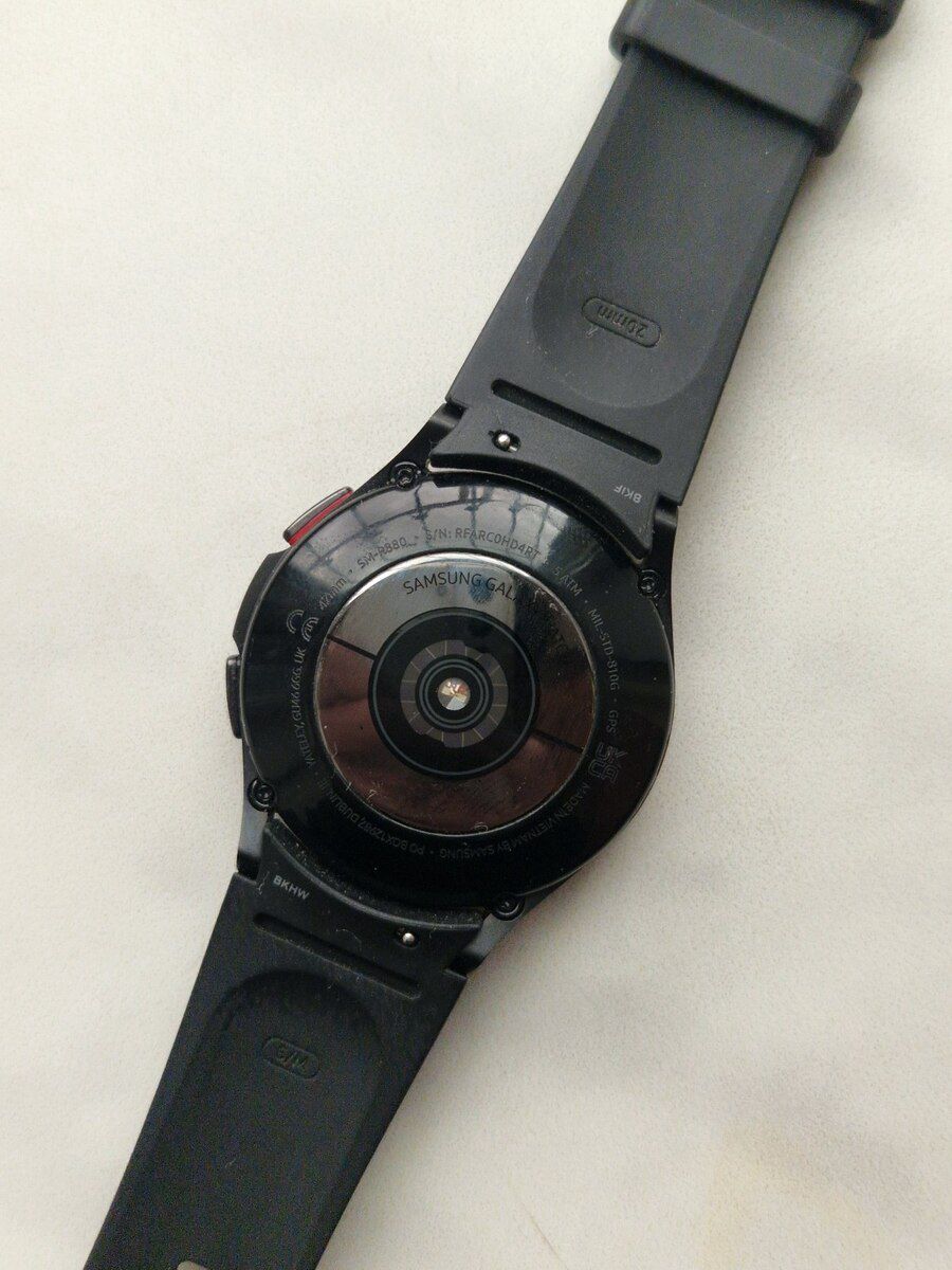 Samsung Galaxy Watch 4 Classic Black 42mm — Ağıllı saatlar və biləkliklər, Bakı (3)