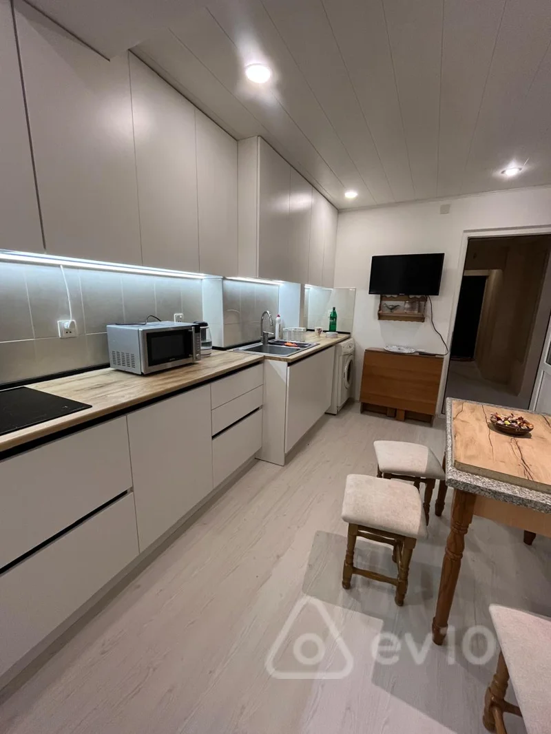3 otaqlı mənzil, 82 m², Elmler metrosu — kirayə — Mənzil, Bakı (7)