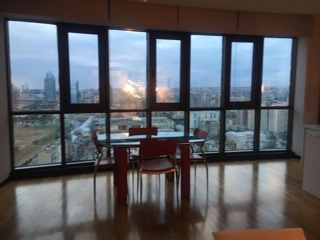 İcarəyə verilir 3 otaqlı yeni tikili 180 m² — Mənzil, Bakı (11)