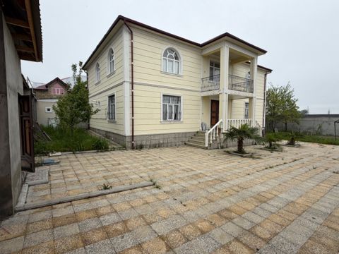 Bağ evi, Qəbələ r — Qəbələ