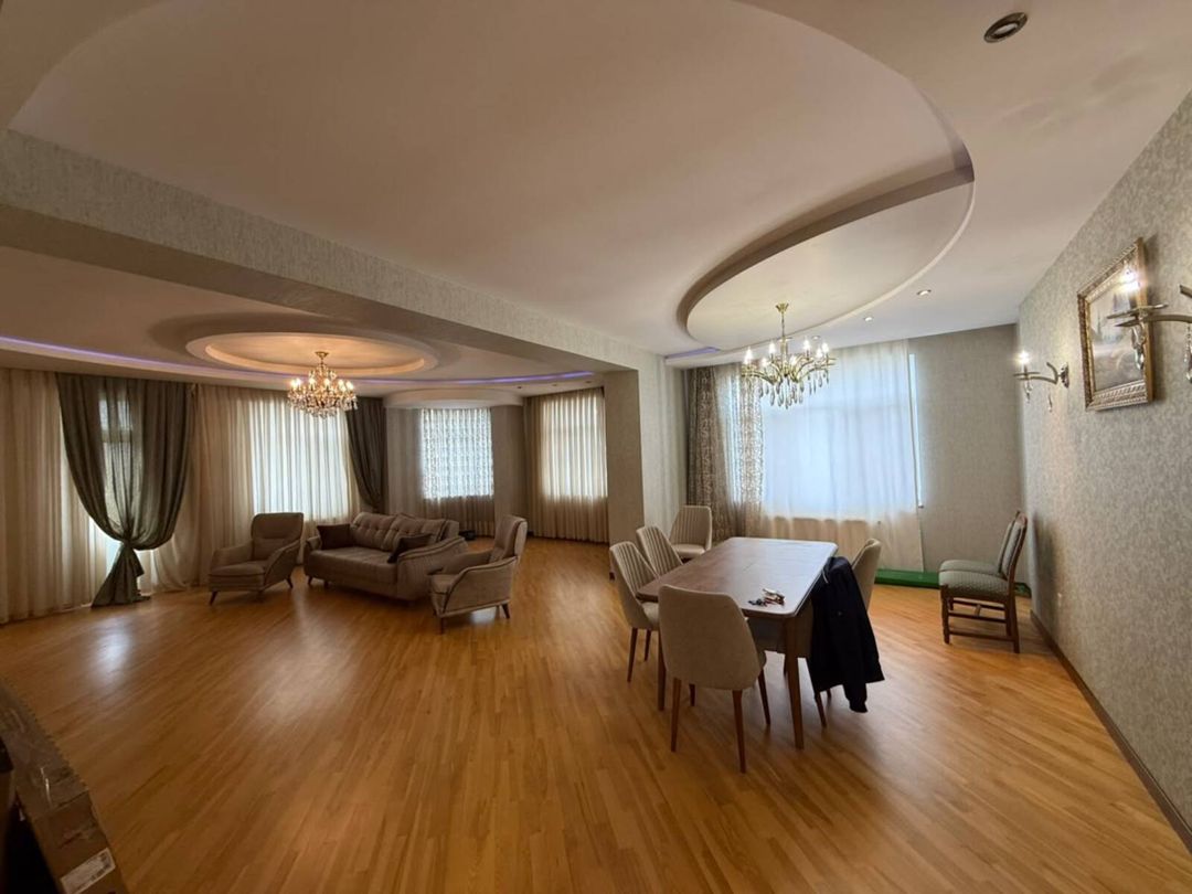 İcarəyə verilir 4 otaqlı yeni tikili 230 m² — Mənzil, Bakı (2)
