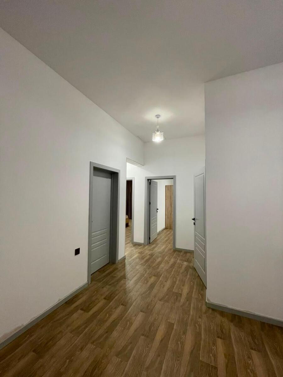 Satılır 5 otaqlı həyət evi/bağ evi 200 m² — Ev, villa, Bakı (8)