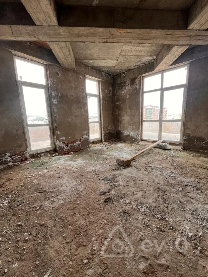 5 otaqlı mənzil, 260 m², Azadlıq pr — Bakı