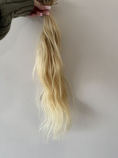 60 smAçıq sarı rəngdə təbii saç tutaması – keratin uclarla — 100 ₼ · Bakı · Saç qayığı 60 smAçıq sarı rəngdə təbii saç tutaması – keratin uclarla — Bakı