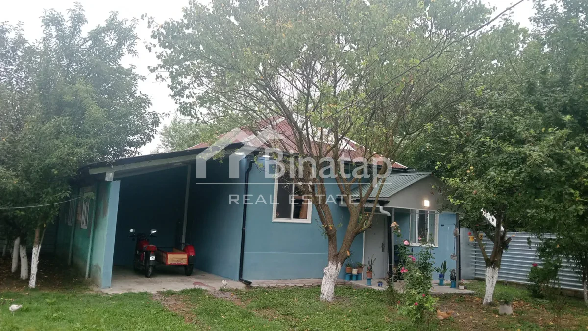 Satılır 2 otaqlı həyət evi / bağ evi 52 m², Oğuz rayonu — Ev, villa, Bakı (2)
