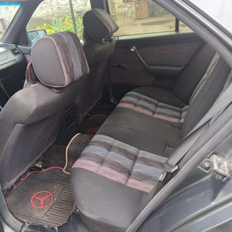 Mercedes C 180, 1.8 L, 1995 il, 526 000 km — Avtomobillər, Qax (7)