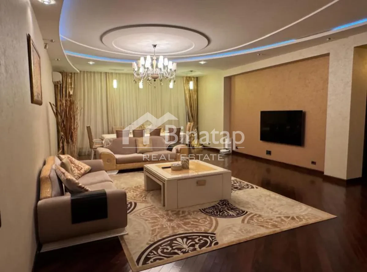 Satılır 4 otaqlı yeni tikili 200 m², Elmlər Akademiyası metrosu, Yasamal rayonu — Mələk xanım — Apartment