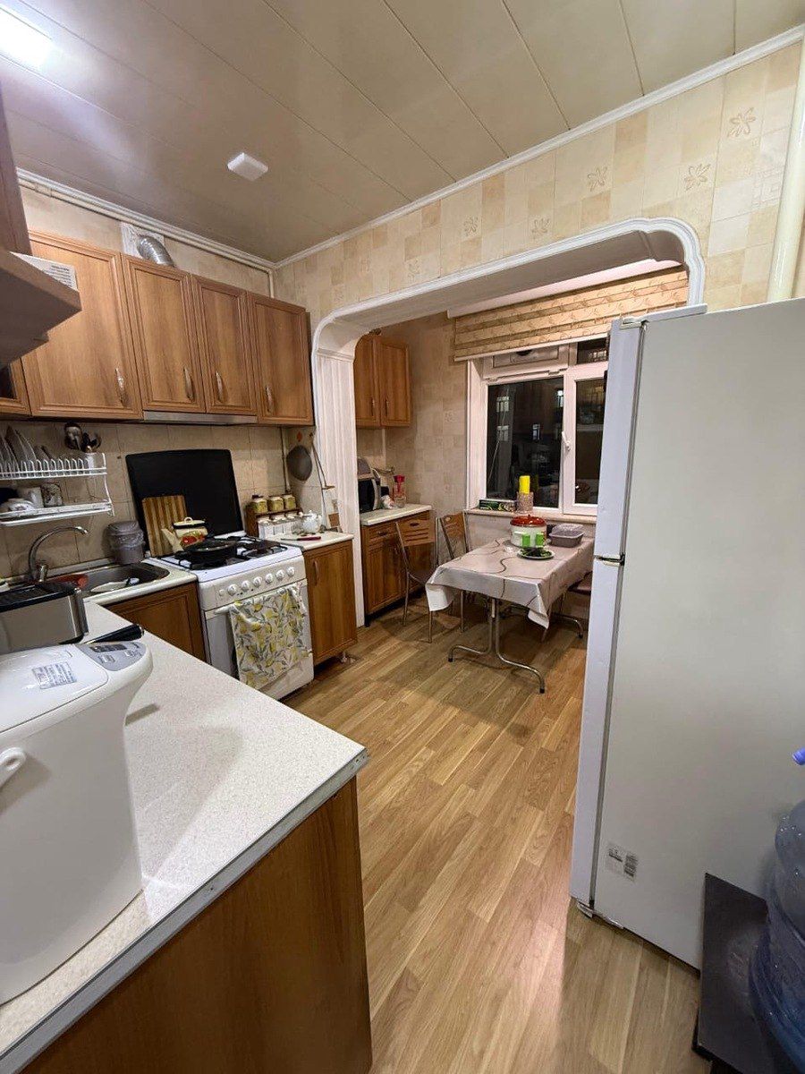 Satılır 4 otaqlı köhnə tikili 100 m² — Mənzil, Bakı (12)