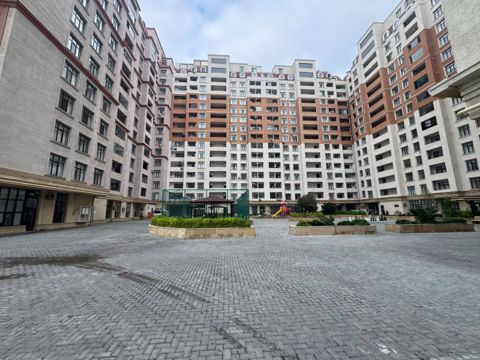 Satılır 4 otaqlı yeni tikili 144 m² — Bakı