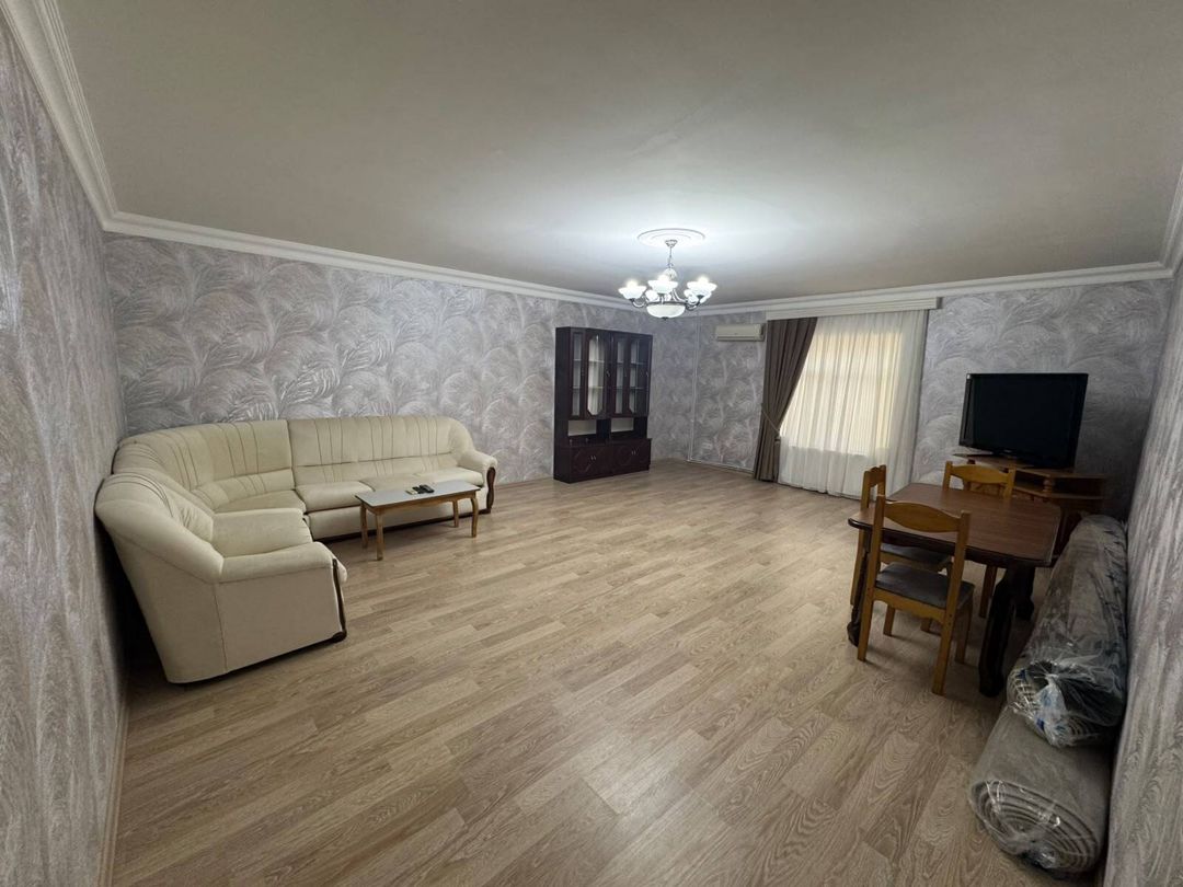 İcarəyə verilir 7 otaqlı həyət evi/bağ evi 450 m² — Ev, villa, Bakı (10)