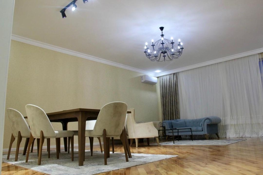 İcarəyə verilir 4 otaqlı yeni tikili 210 m² — Mənzil, Bakı (7)