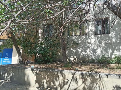 Satılır 2 otaqlı köhnə tikili 60 m² — Bakı