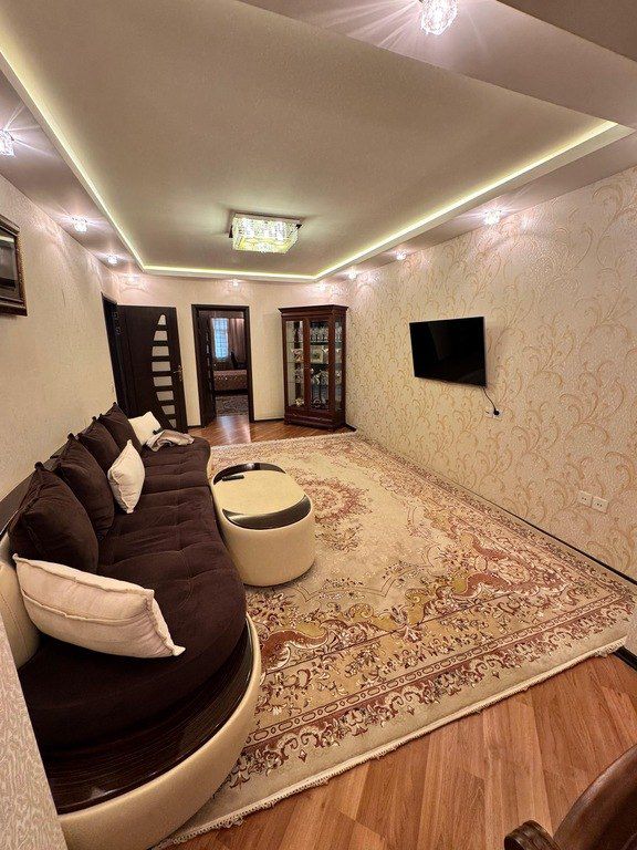 Satılır 4 otaqlı köhnə tikili 120 m² — Mənzil, Bakı (3)