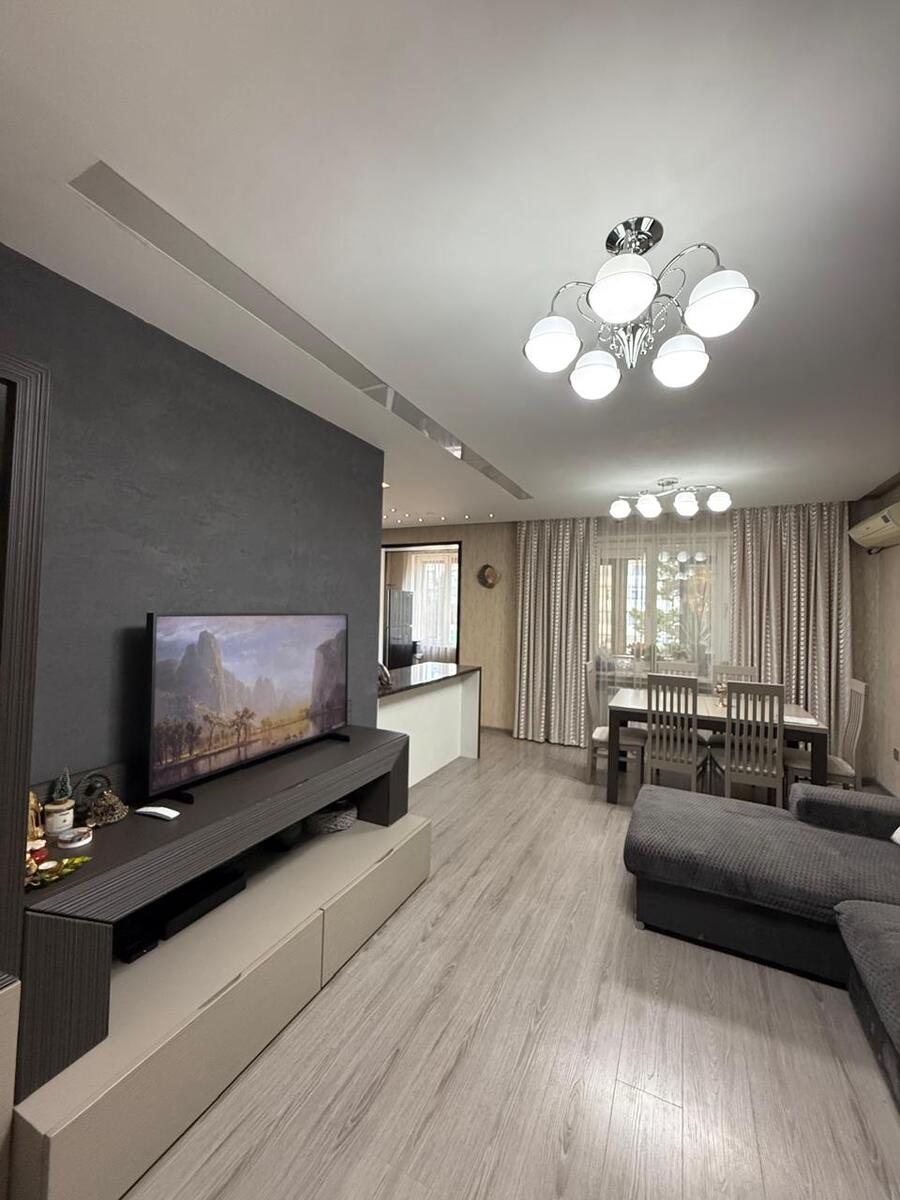 Satılır 3 otaqlı köhnə tikili 98 m² — Mənzil, Bakı (7)