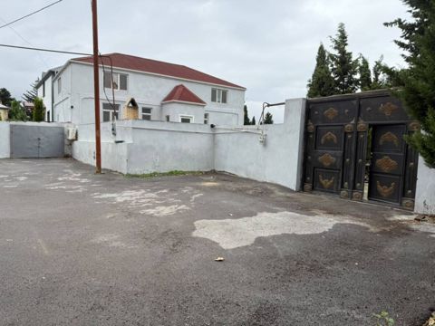Satılır 10 otaqlı həyət evi/bağ evi 15 m² — Bakı