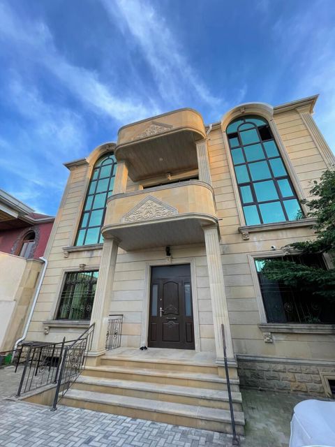 Satılır 7 otaqlı həyət evi/bağ evi 555 m² — Bakı