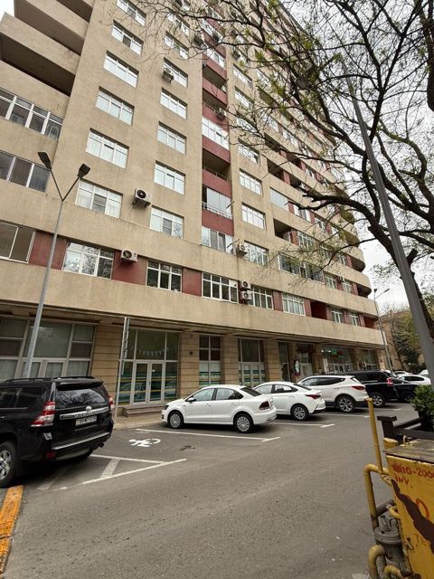 Satılır 2 otaqlı yeni tikili 120 m² — Bakı