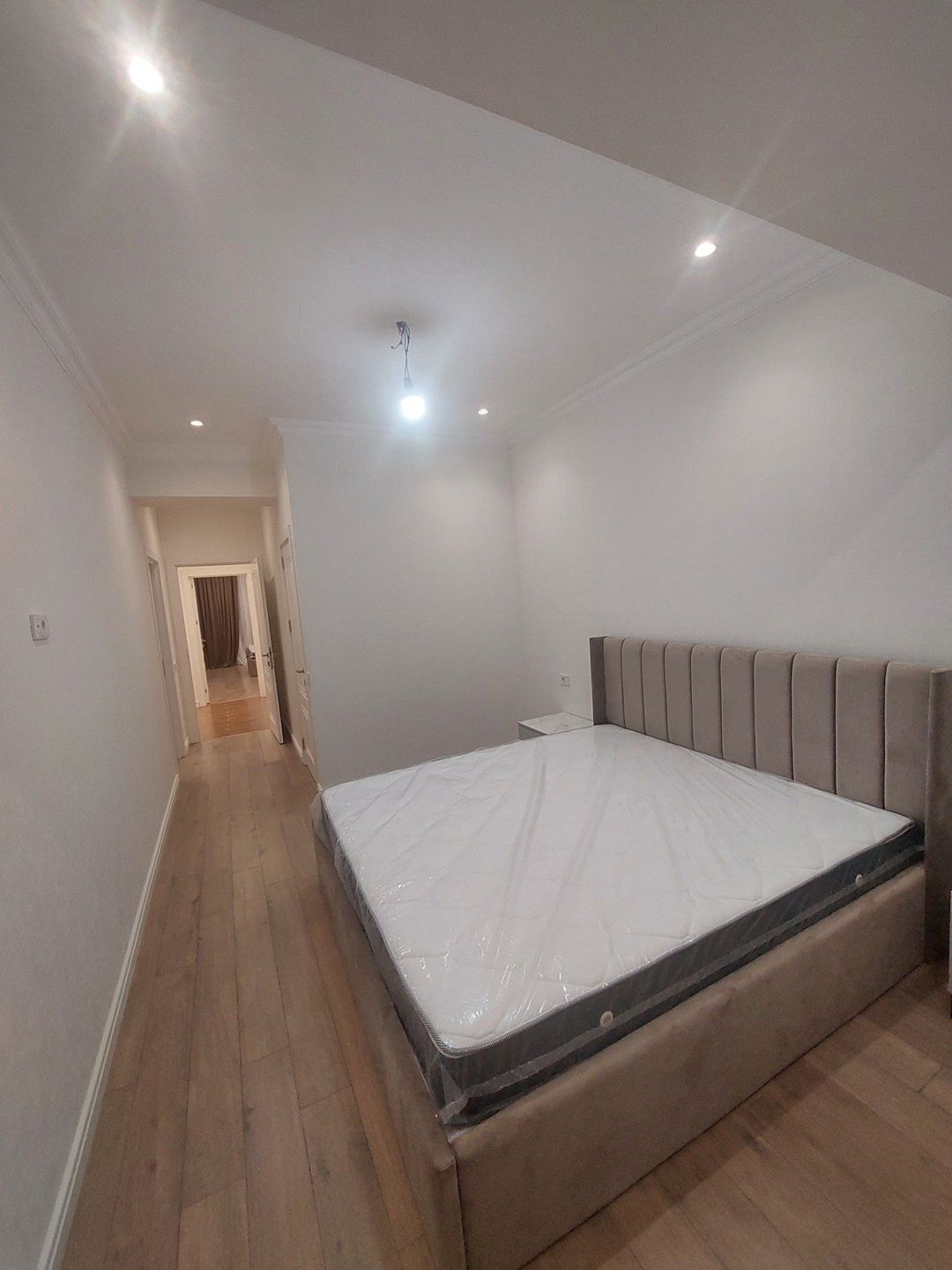 İcarəyə verilir 4 otaqlı yeni tikili 200 m² — Mənzil, Bakı (4)