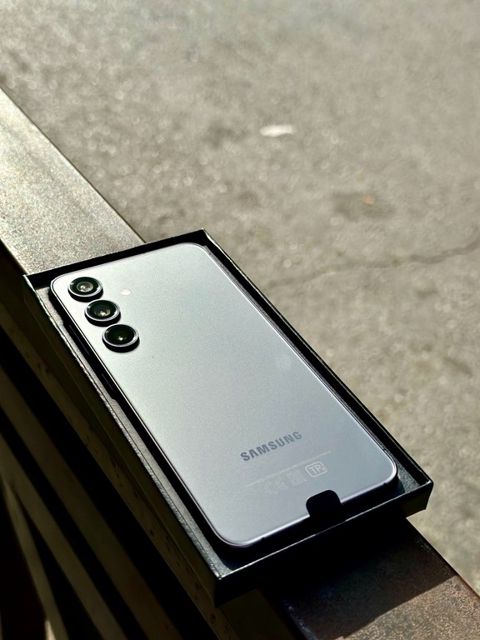 Samsung Galaxy S24 Onyx Black 256GB/8GB — Bakı