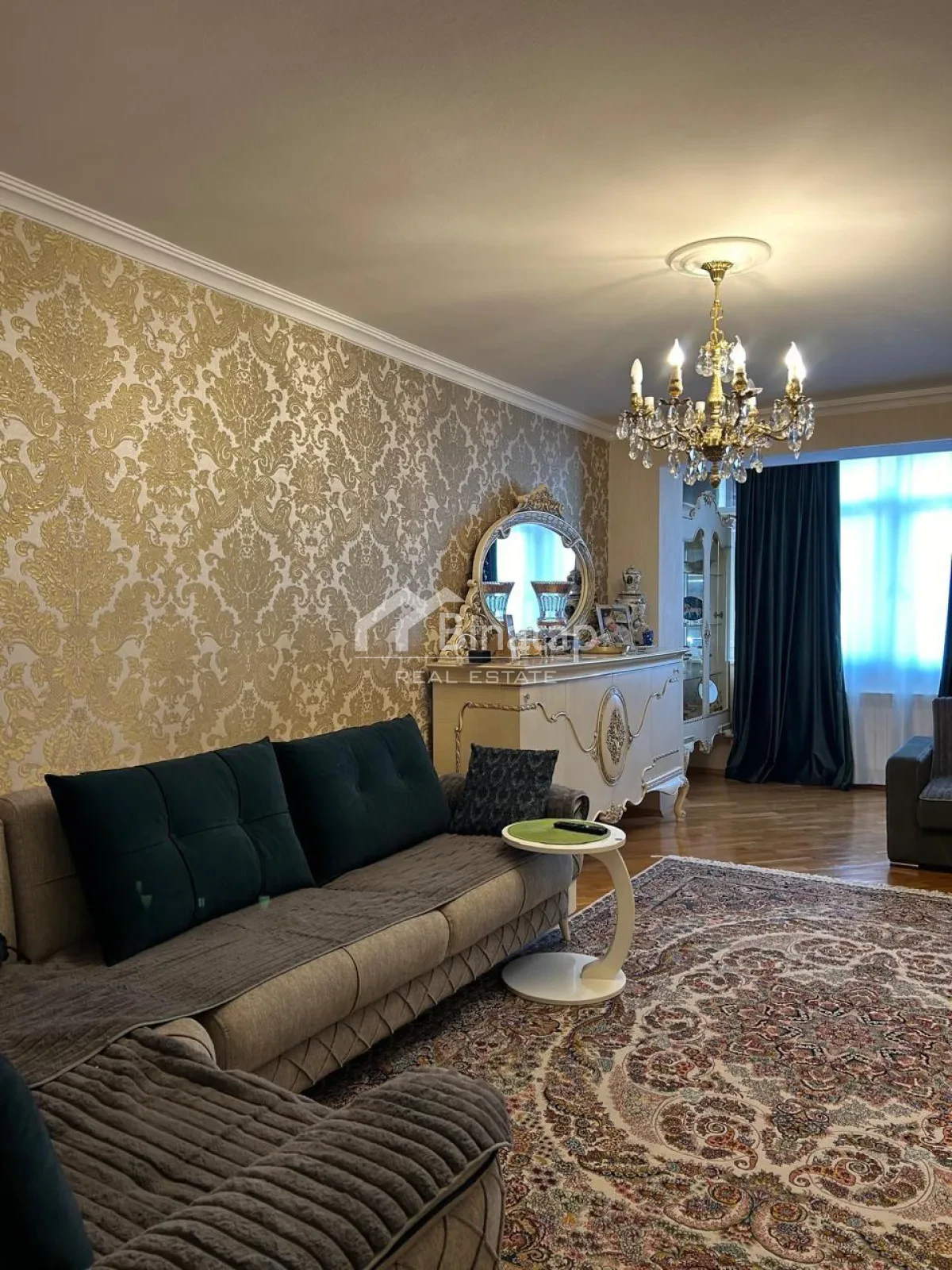 Satılır 2 otaqlı köhnə tikili 52 m², Elmlər Akademiyası metrosu, Yasamal rayonu — Bakı
