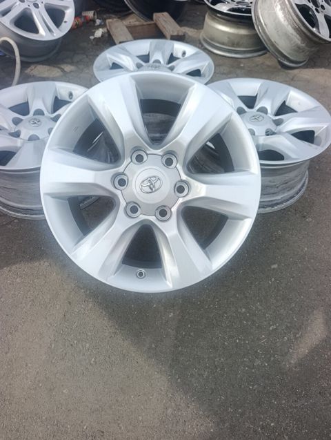 Toyota Prado diskləri R17 — 600 ₼ · Bakı · Ehtiyat hissələri və aksesuarlar Toyota Prado diskləri R17 — Bakı