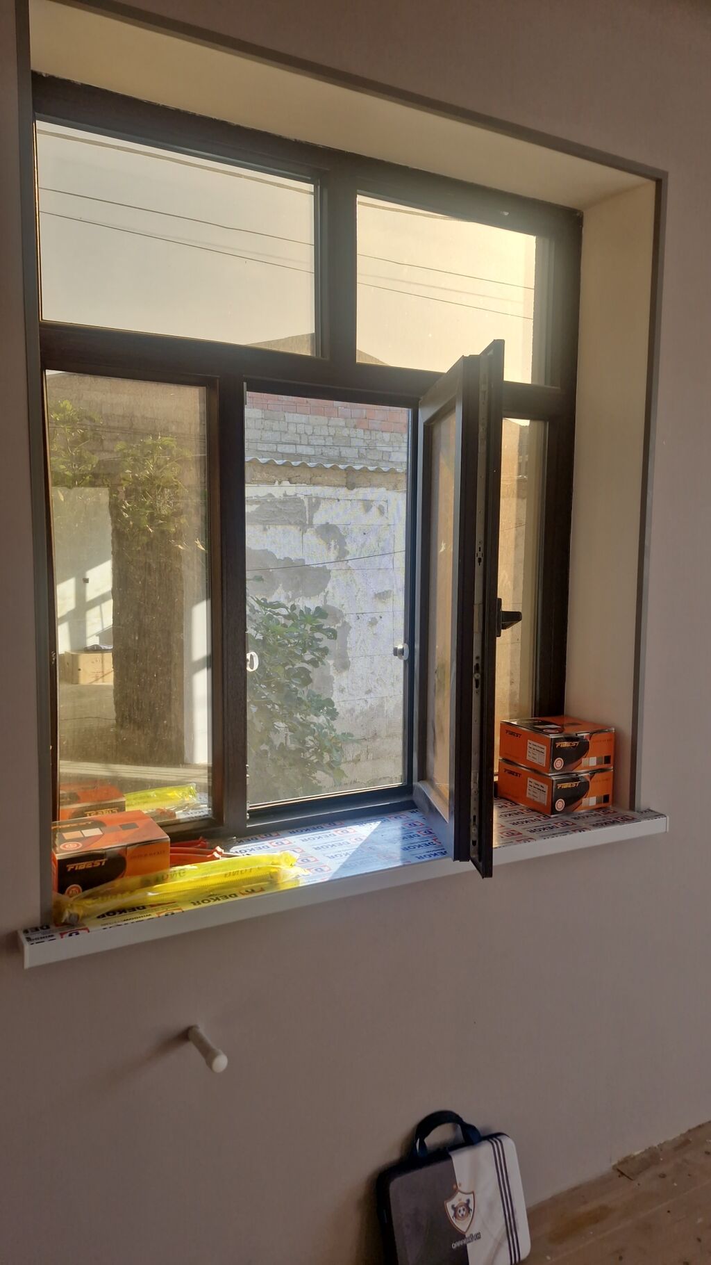 PVC pəncərə – qəhvəyi ağac teksturalı profil - Material: keyfiyyətli — Pəncərələr, qapılar, balkonlar, Digah (3)