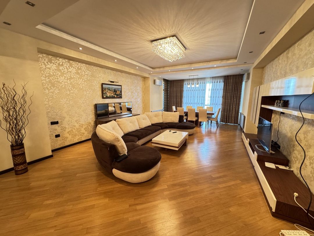 İcarəyə verilir 3 otaqlı yeni tikili 220 m² — Mənzil, Bakı (2)
