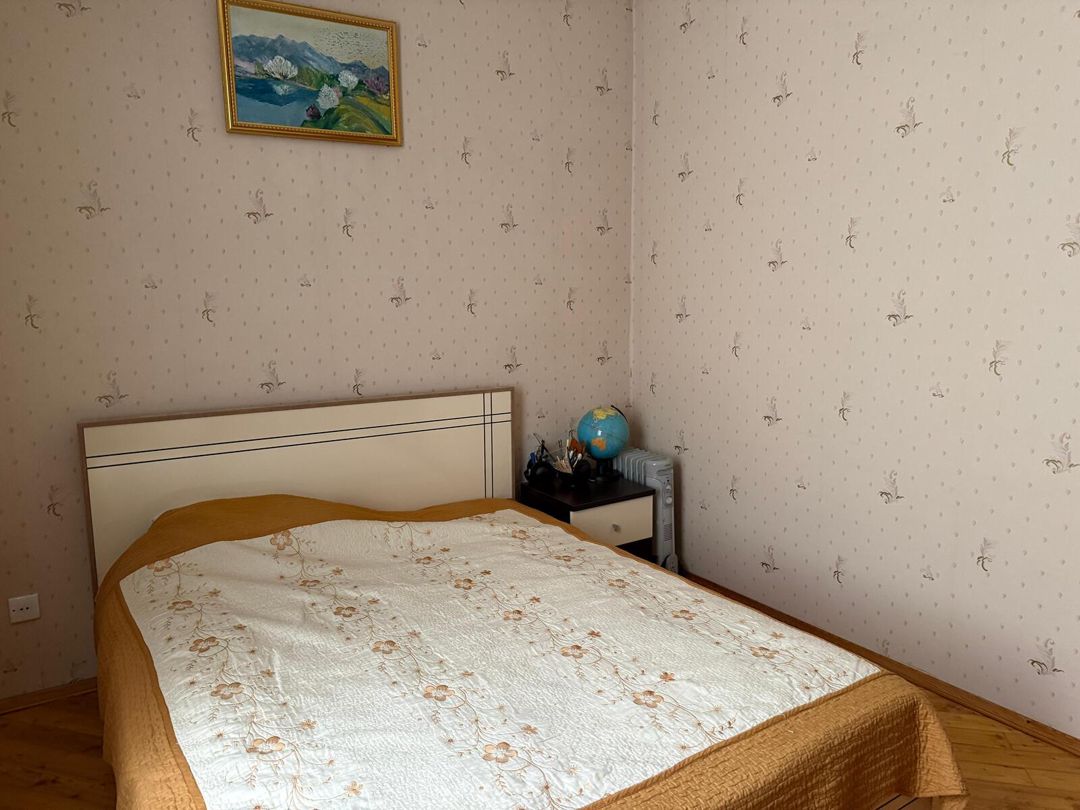Satılır 4 otaqlı həyət evi/bağ evi 300 m² — Ev, villa, Bakı (10)